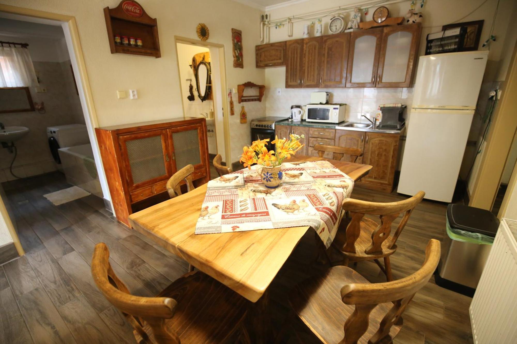 Villa Hunter à Štúrovo Extérieur photo